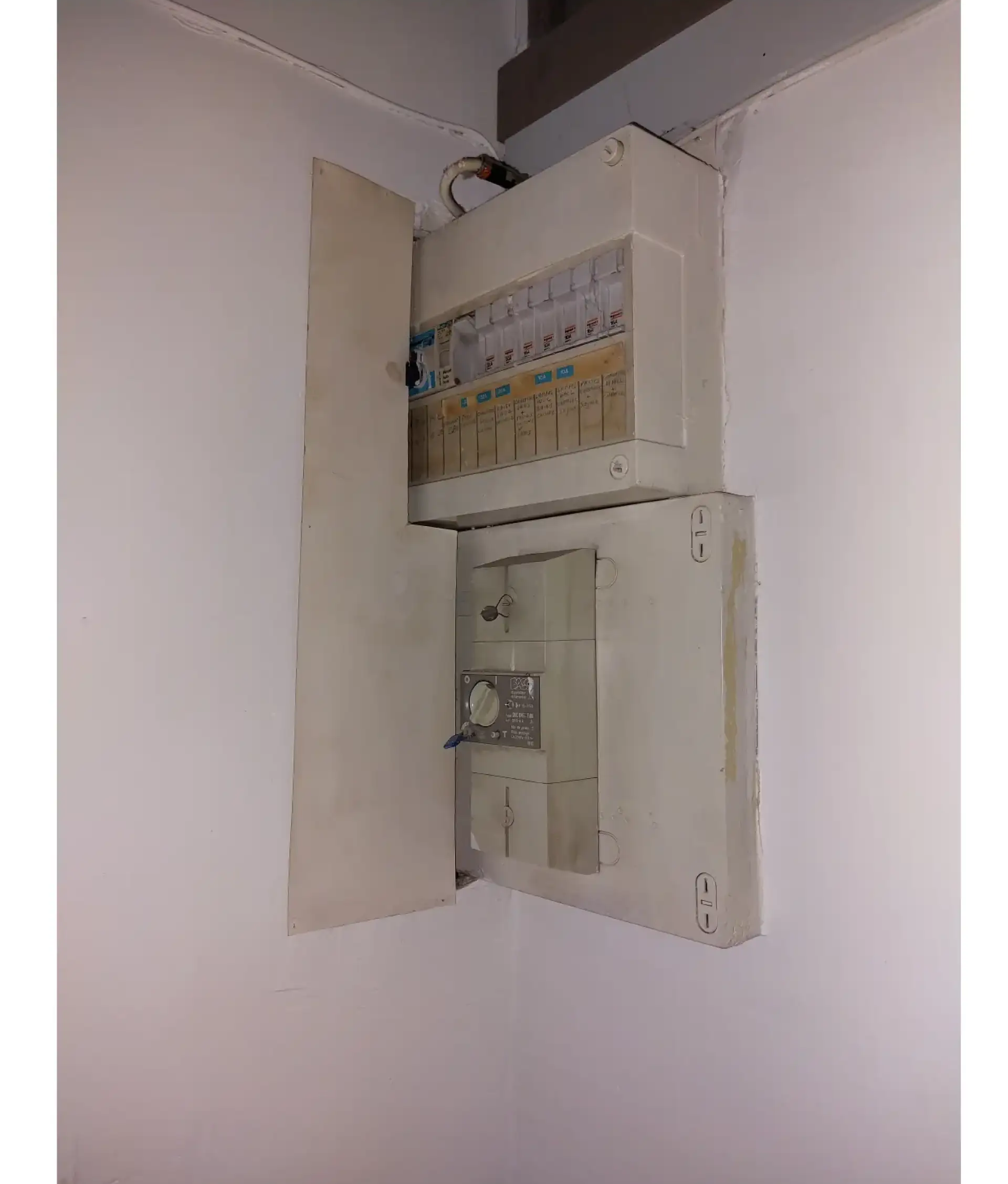 Tableau électrique avant - Lyon 1er